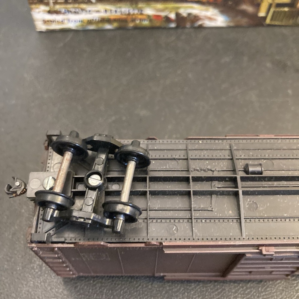 HO Scale Canadian Pacific CP 47102 Box Car Train Railway Single Sliding Door - Picture 7 of 8